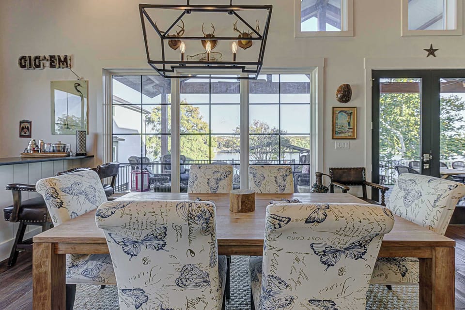 Dining table with seating for 6