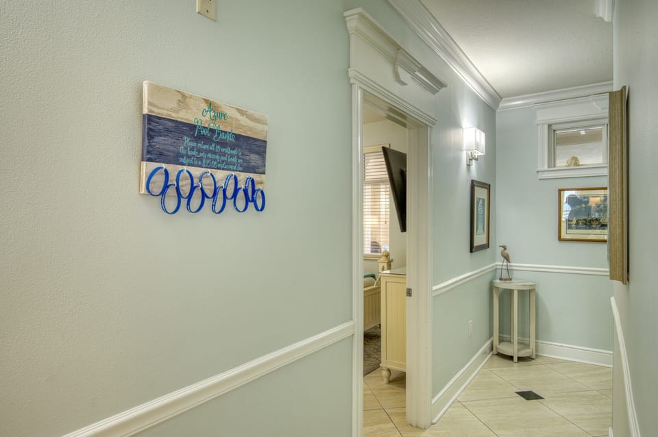 Azure #602 Entrance