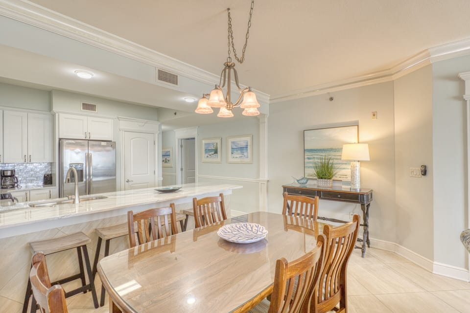 Azure #602 Dining Area