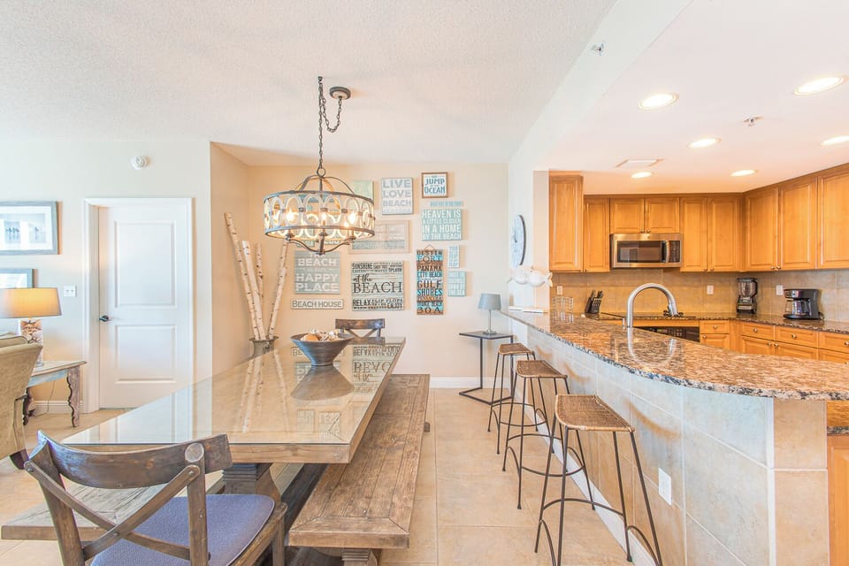 Dining Area 1.2