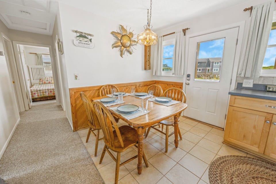 Surf or Sound Realty - 1198 - Breezy Point - Dining Area -2