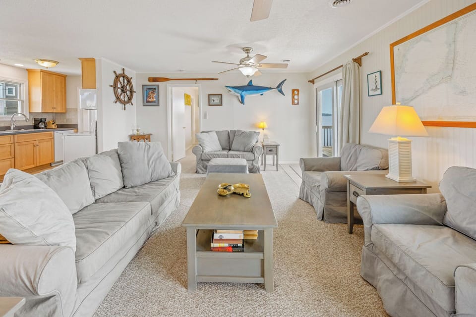 Surf or Sound Realty - 1198 - Breezy Point - Great Room -5