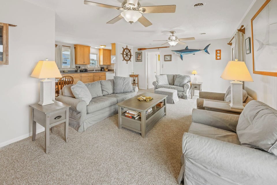 Surf or Sound Realty - 1198 - Breezy Point - Great Room -3