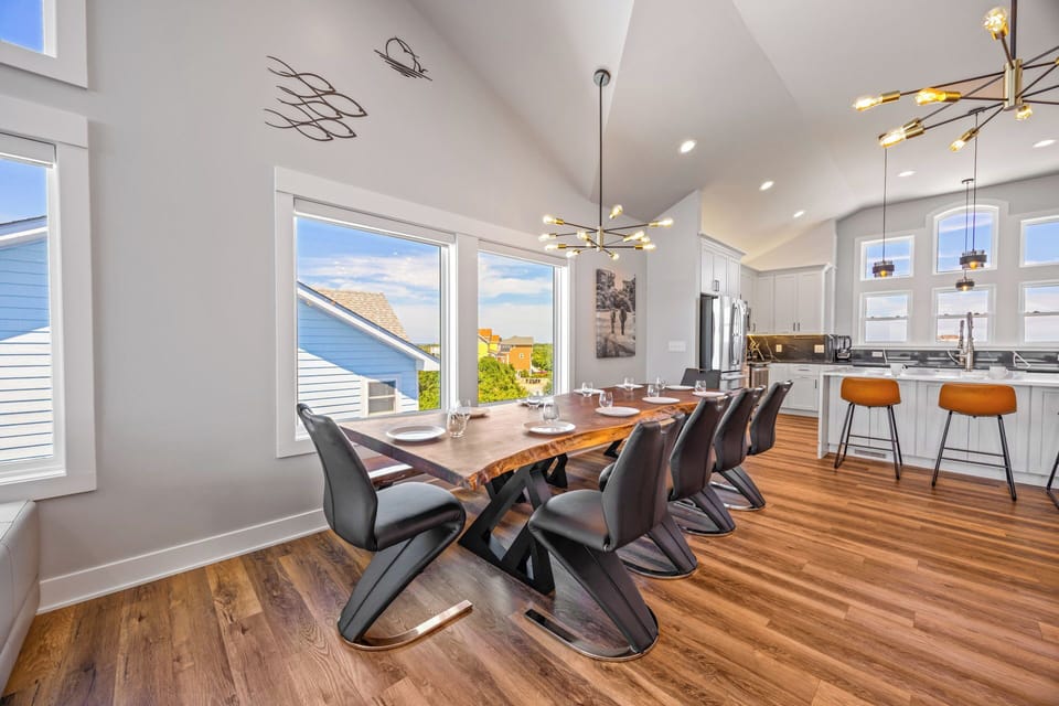 Surf or Sound Realty - 1204 - Ocean's 12 - Dining Area -4