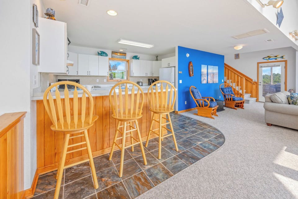 Surf or Sound Realty - 1203 - Sound Bound - Kitchen -4