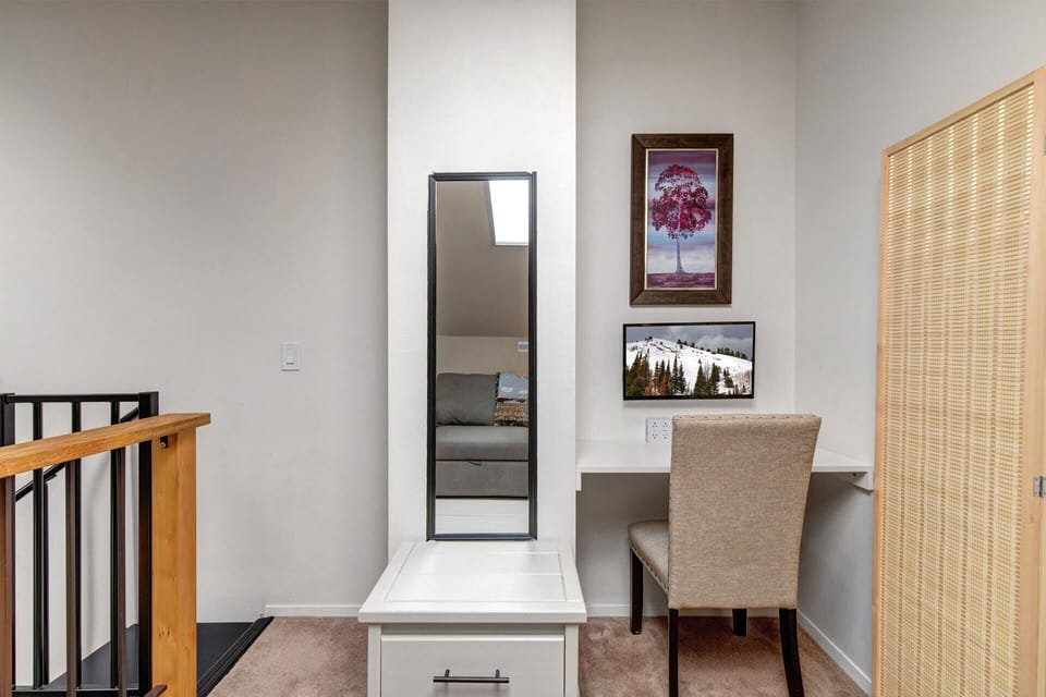 Powderwood Pines 13F: Loft bedroom/office with full size sleeper sofa, desk and TV