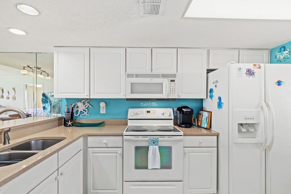 Full Kitchen