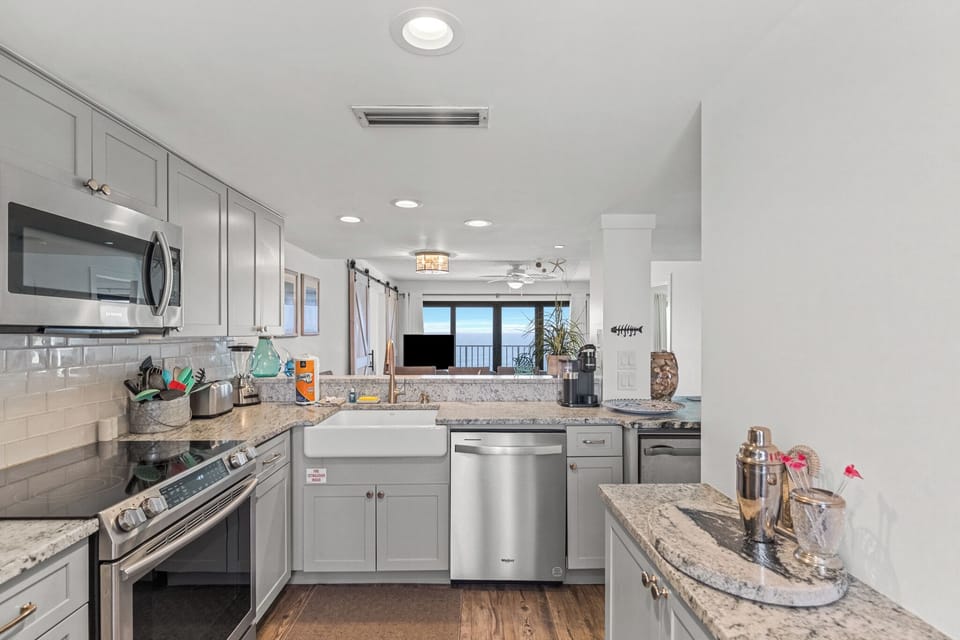 Full Kitchen