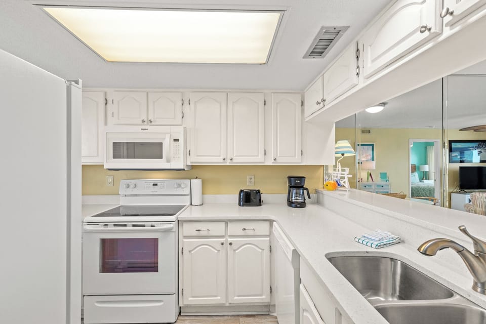 Full Kitchen