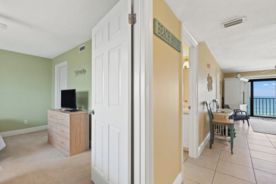 Open Floorplan with Beachfront View