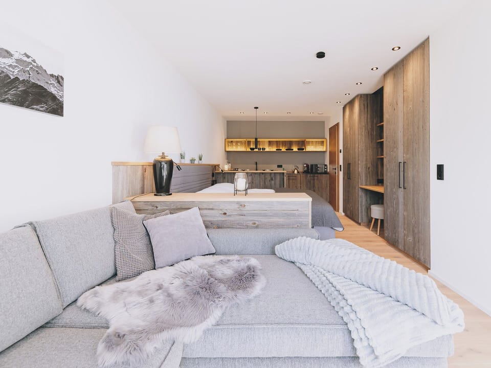 Luxury Condo, Mountain View | 2 bedrooms, blackout drapes, soundproofing, iron/ironing board