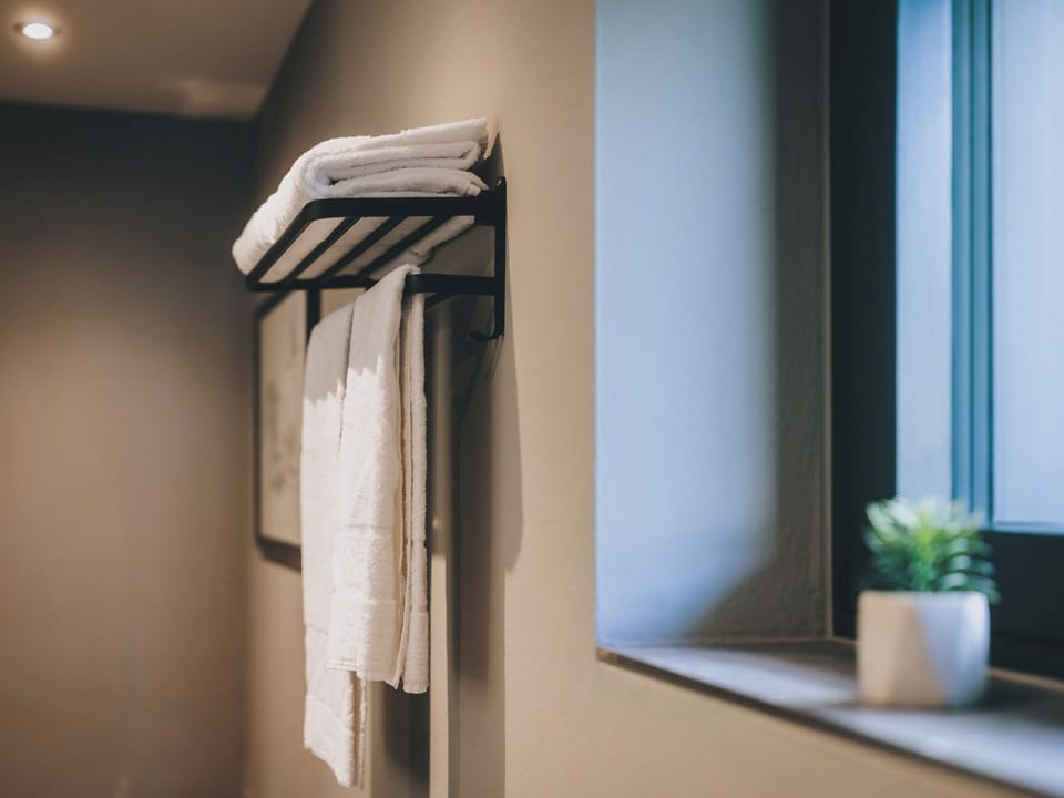 Luxury Condo, Mountain View | Bathroom