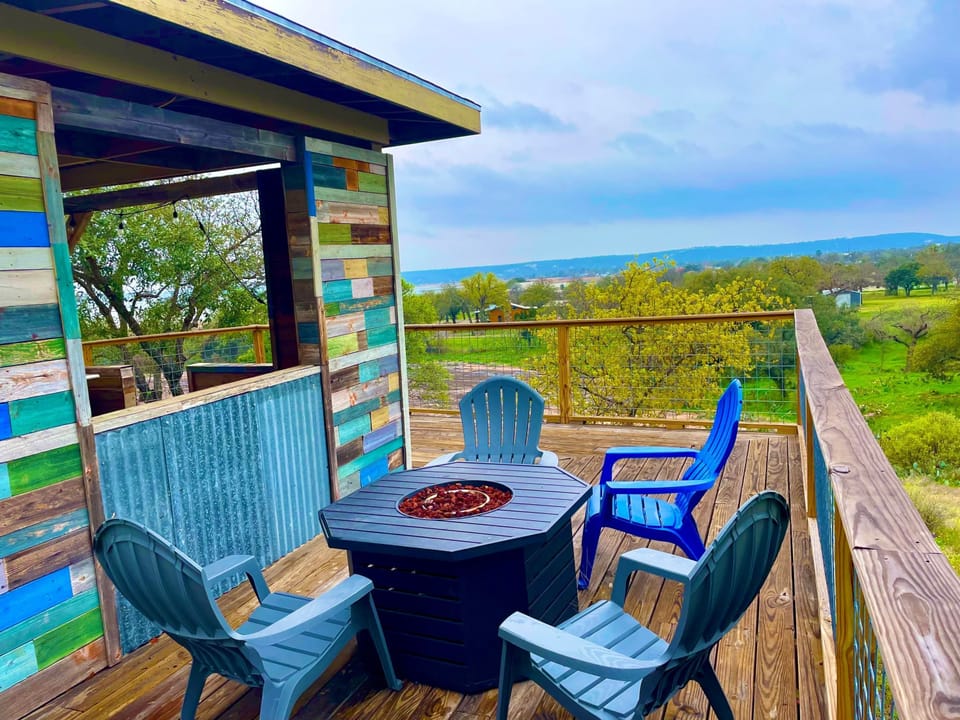 House, Accessible, Smoking | 6 bedrooms, desk, Internet