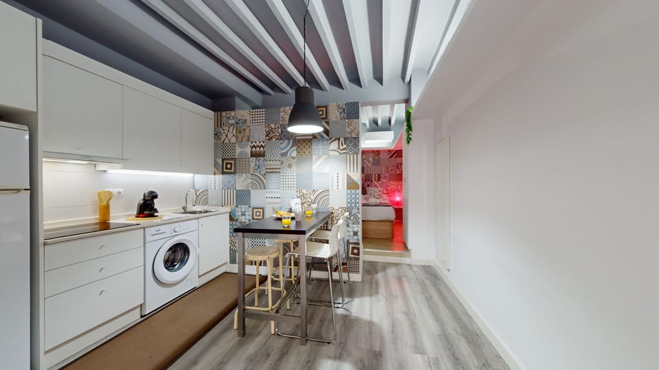 Superior Studio | Private kitchen | Full-size fridge, microwave, cookware/dishes/utensils