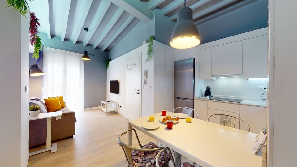 Superior Studio | Private kitchen | Full-size fridge, microwave, cookware/dishes/utensils