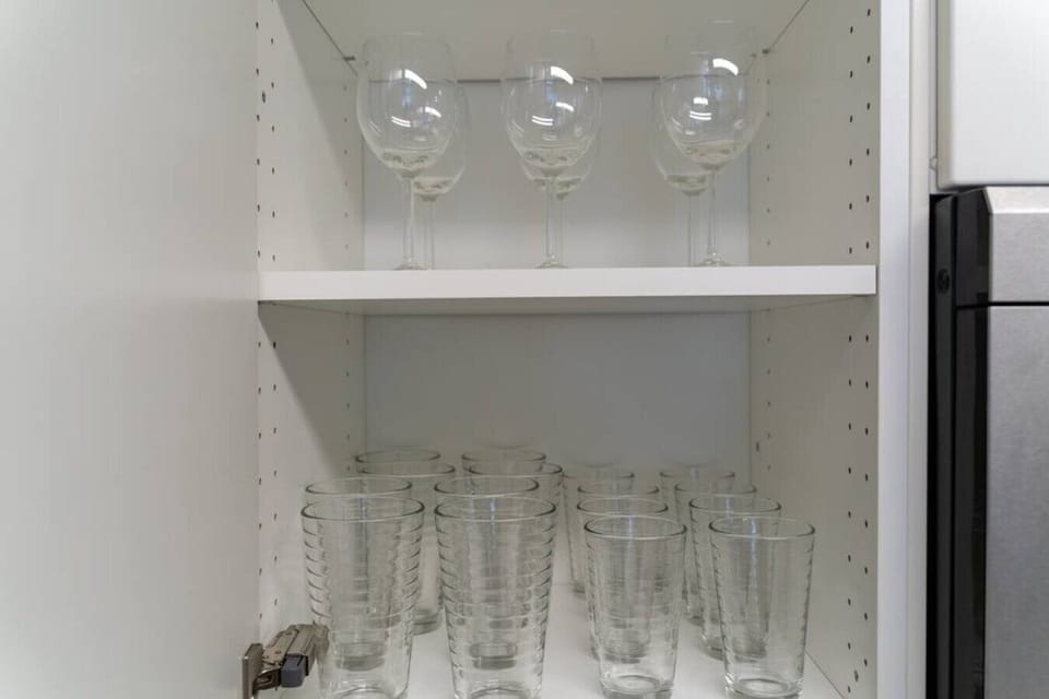 wine glasses and drinking glasses