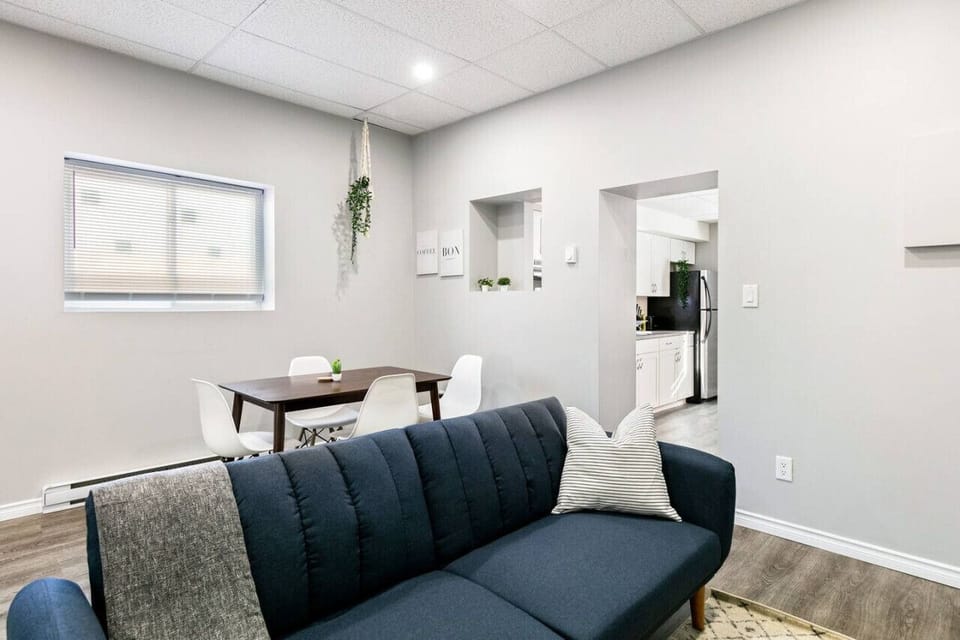 As you take a seat in the living room, the comfortable furniture and tasteful design make it easy to unwind.