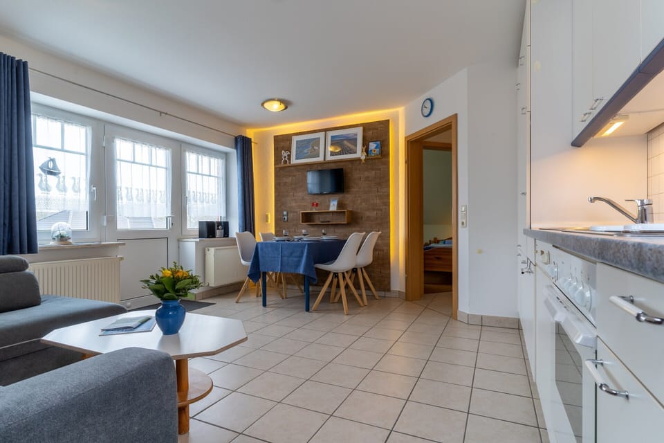 Apartment | Dining