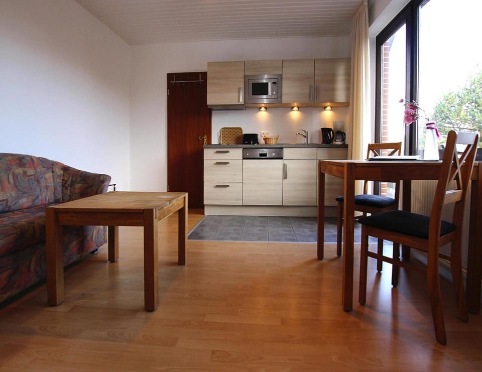 Apartment | Dining
