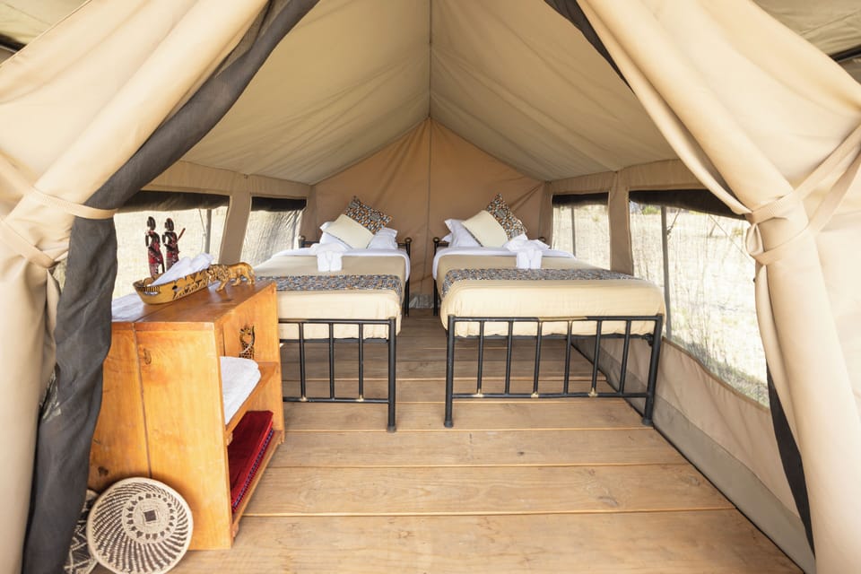 Basic Tent, Patio, Garden View | 1 bedroom, in-room safe