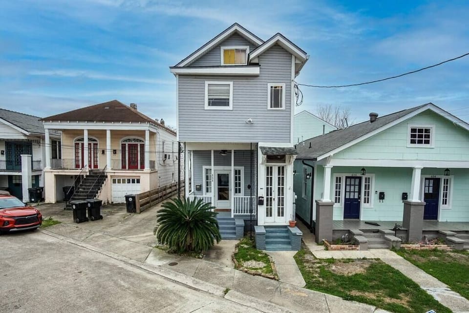 front view of our lovely house 