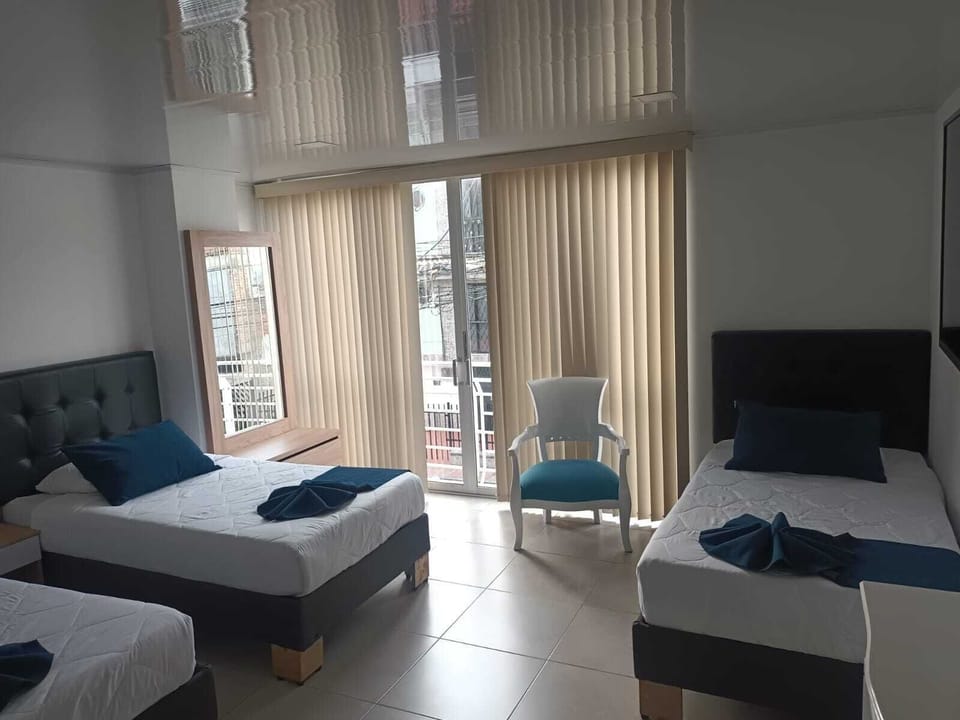 Family Quadruple Room | WiFi (free), bed sheets