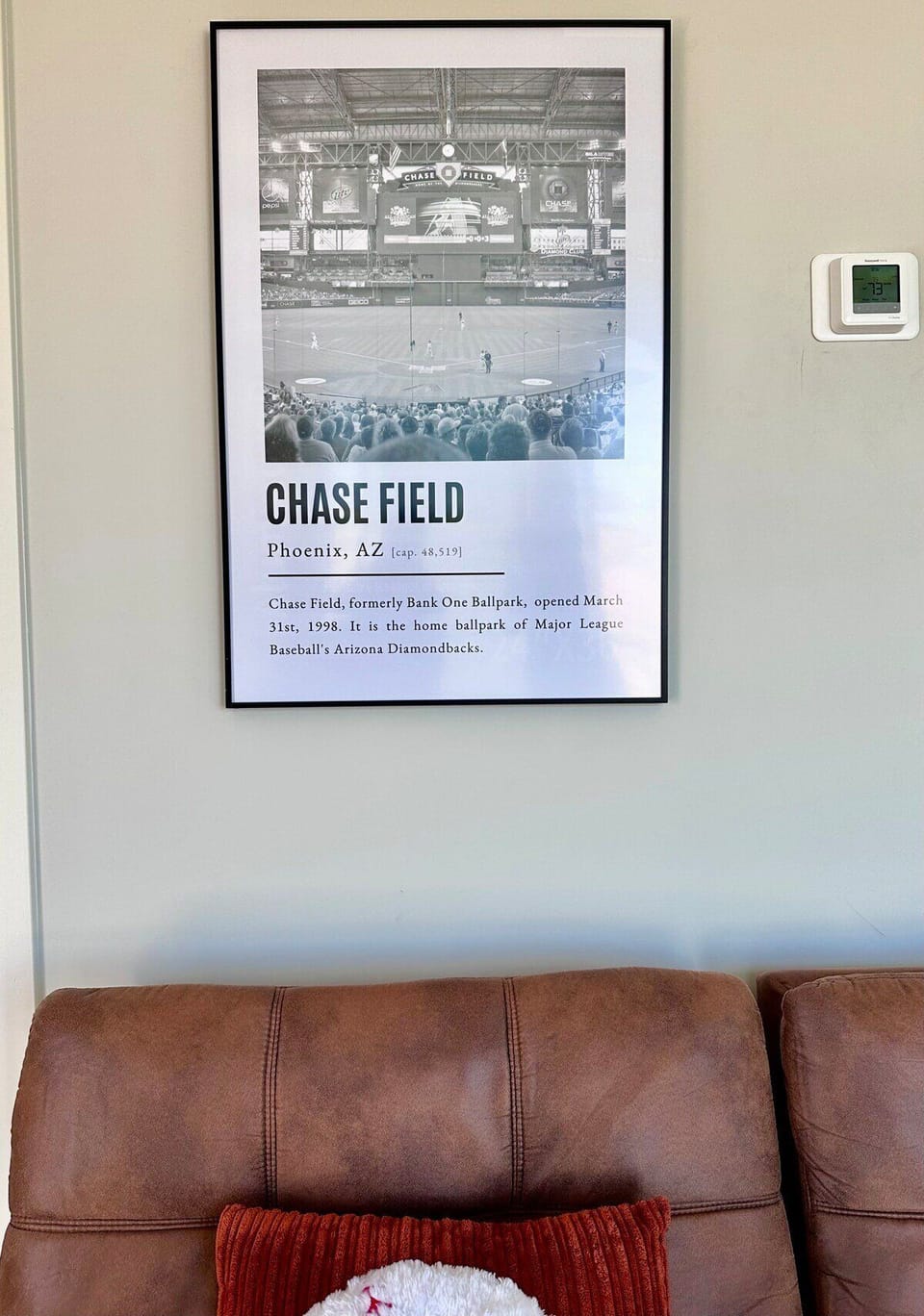 Less than 1 mile from Chase Field!
