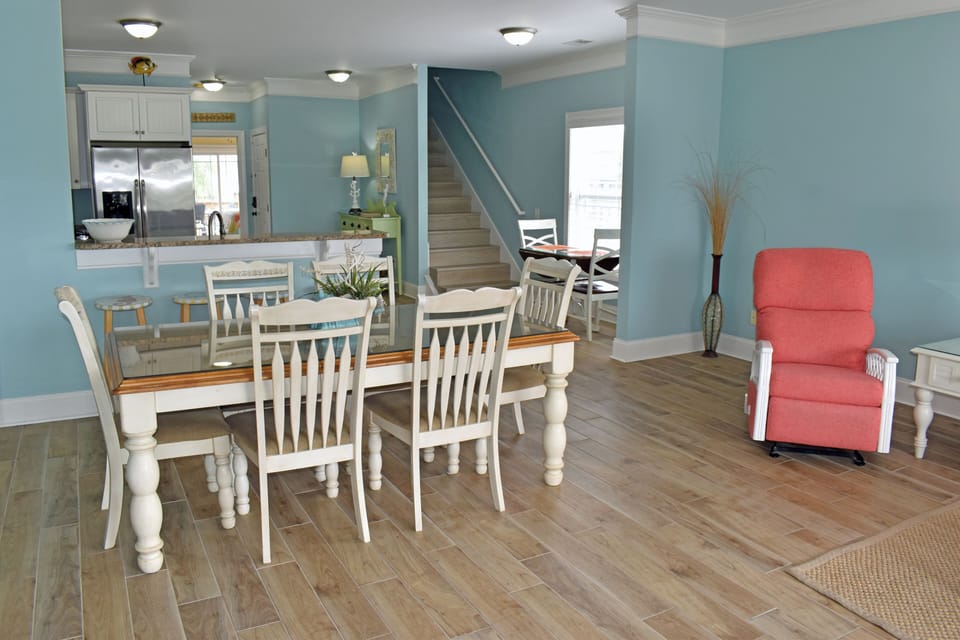 Indoor Dining for 6