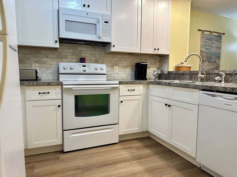 Spacious Kitchen