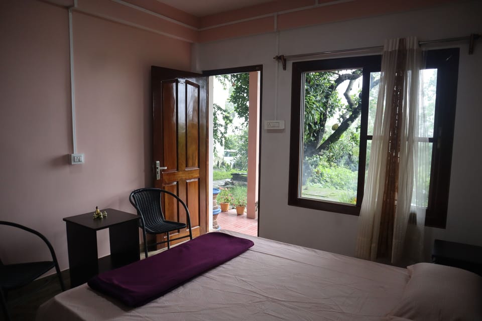Deluxe Double Room, Balcony, Mountain View | Desk, laptop workspace, soundproofing, free WiFi