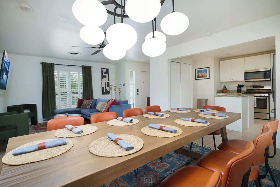 Dining for 10? We’ve got you covered with a spacious and inviting setup! 
