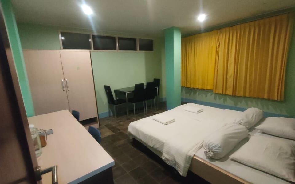 Family Double Room, Mountain View | Desk, laptop workspace, free WiFi