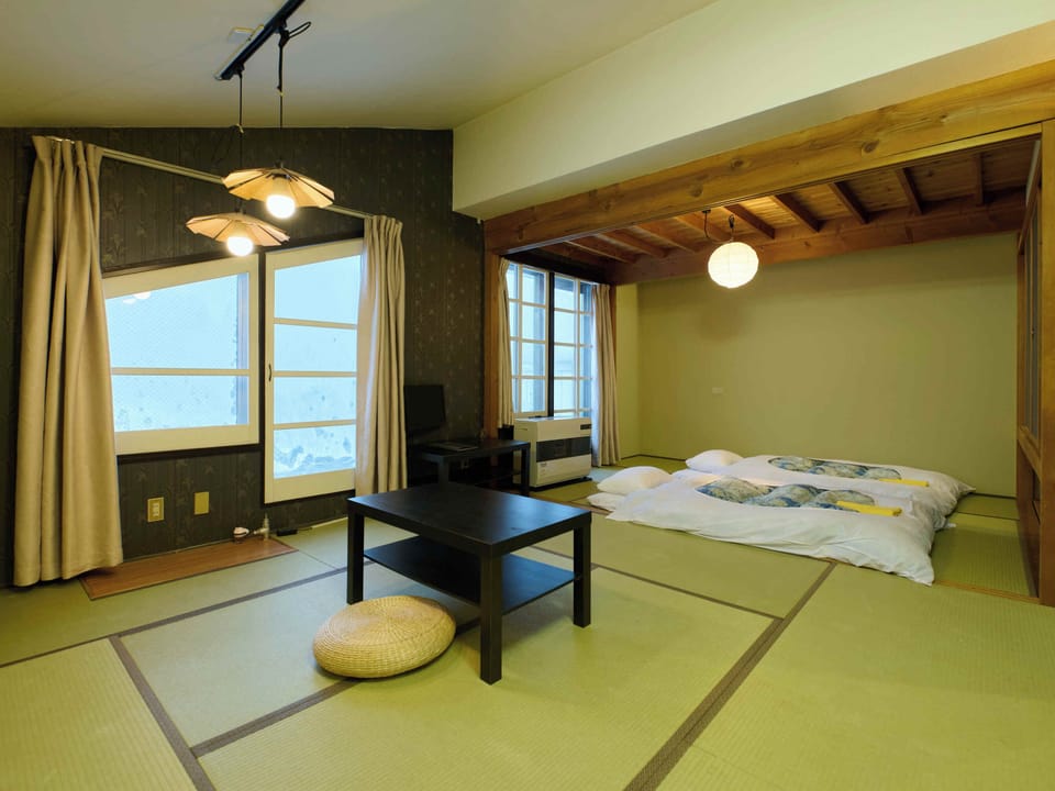 Japanese-style Room for 1-6 Guests, Shared Bath and Toilet [Non-smoking] | Free WiFi