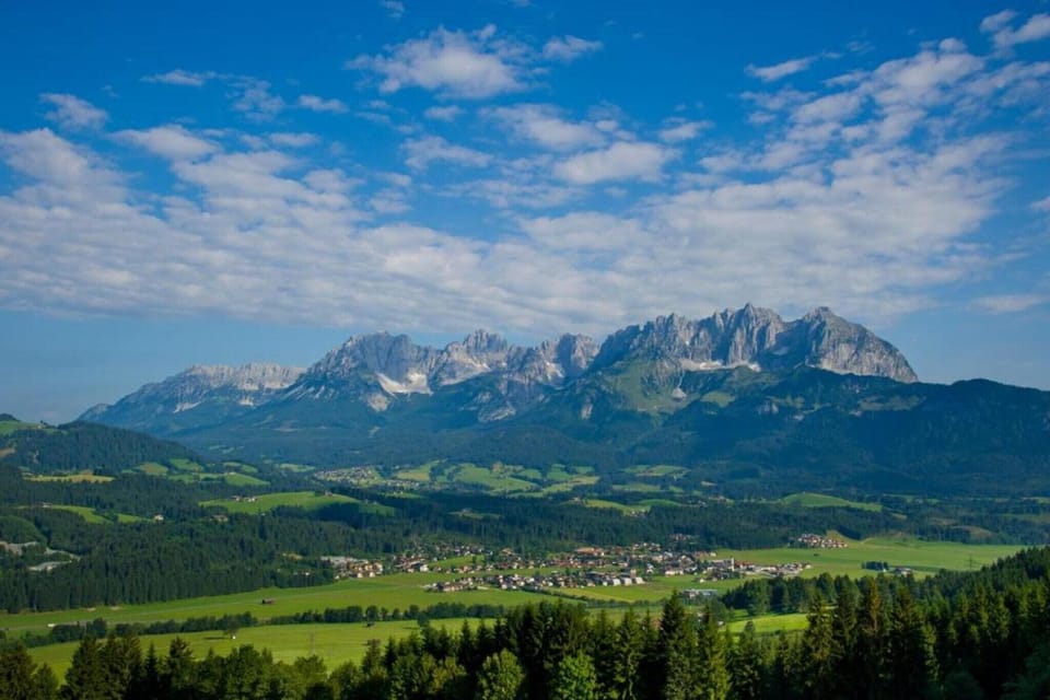 Region [summer] (>5 km)