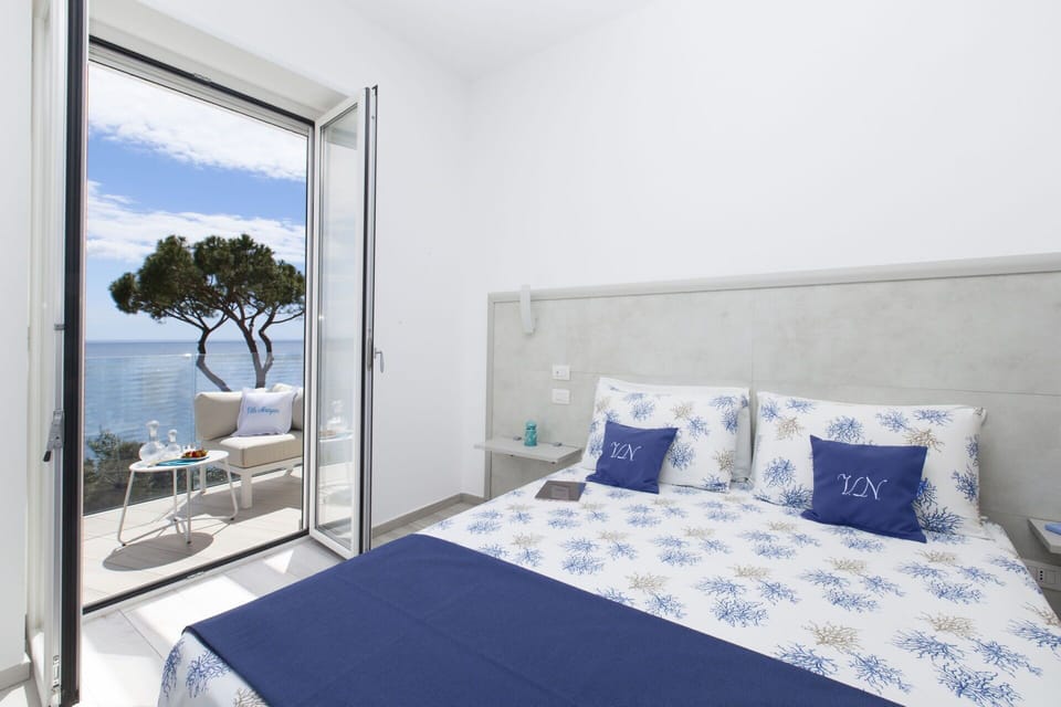 Apartment, Home, Balcony, Hotel, Shade, Resort, Villa, Seaside Resort, Penthouse Apartment, Resort Town