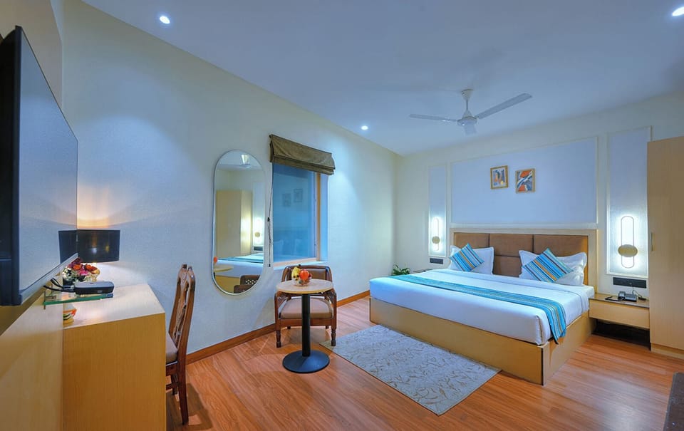 Premium Room | Soundproofing, iron/ironing board, free WiFi