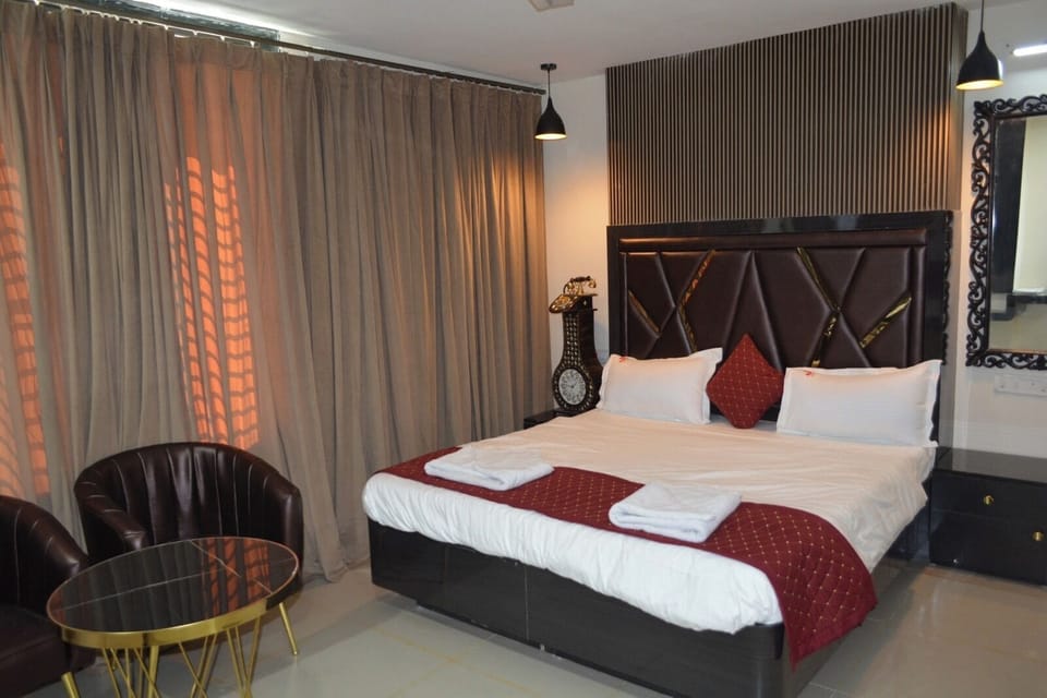 Deluxe Double Room | Free WiFi