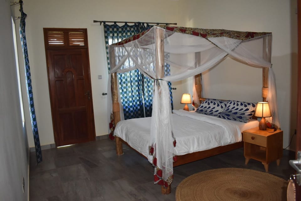Deluxe Room, 1 Double Bed | Premium bedding, down comforters, memory foam beds, desk