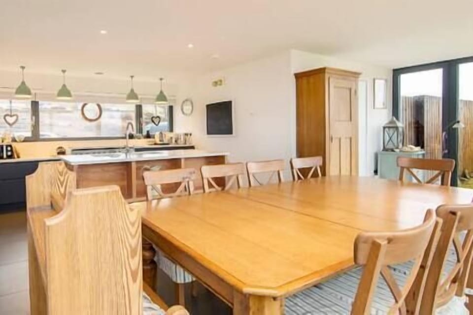 3d146aed 6b3f 48c1 bffd dfed3f975fc8