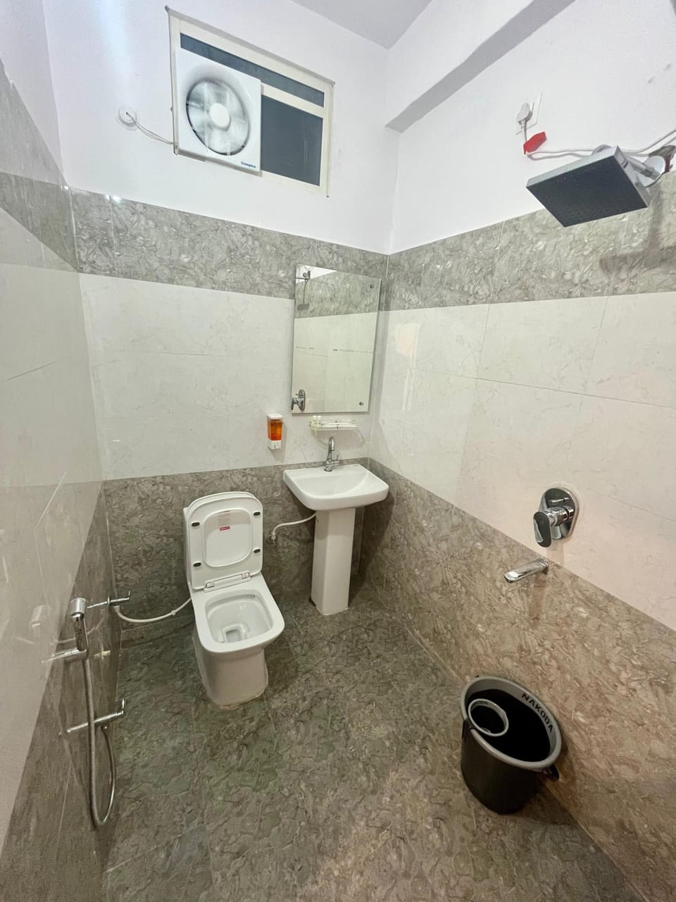Shower, free toiletries, towels, soap