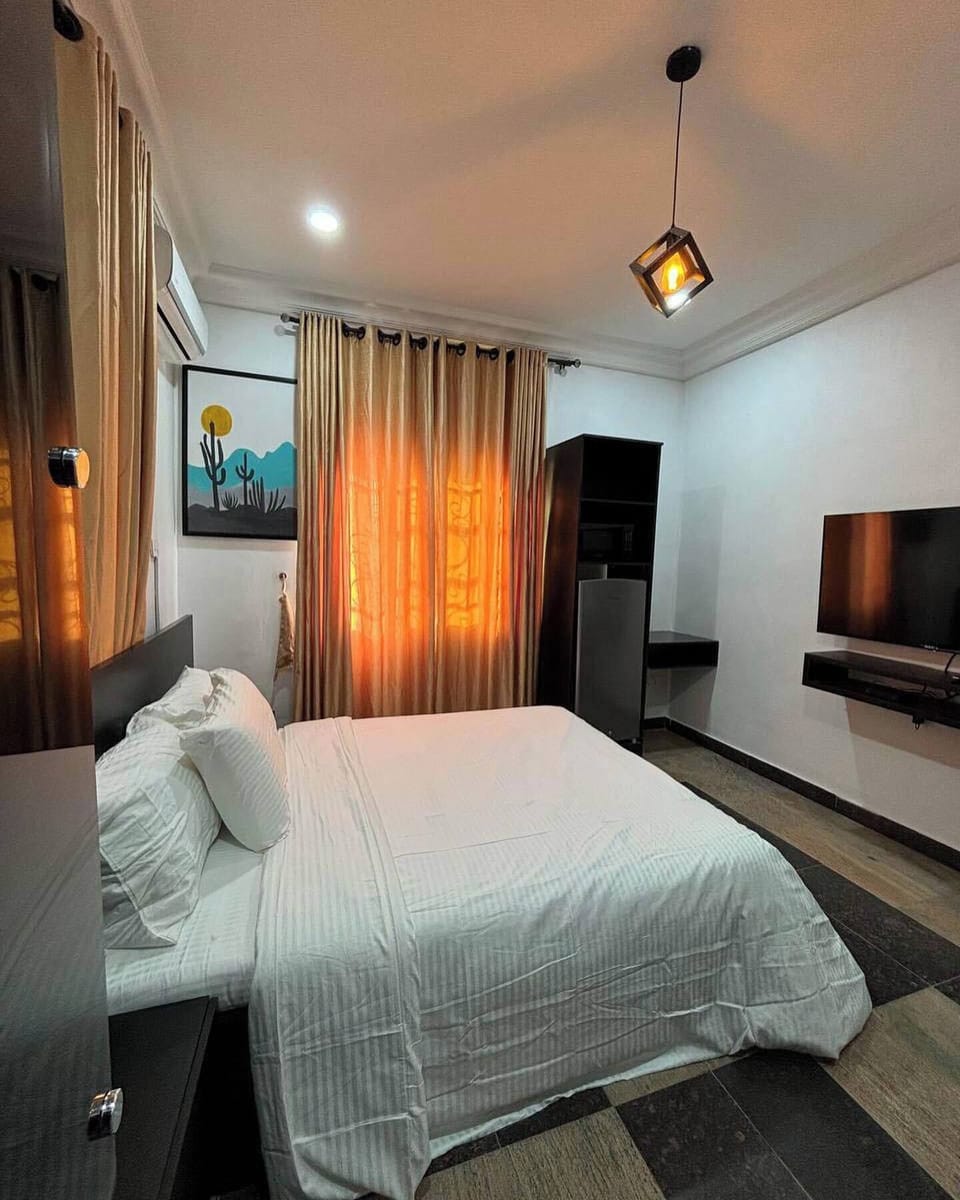 Economy Room, Balcony, Beach View | Desk, laptop workspace, free WiFi