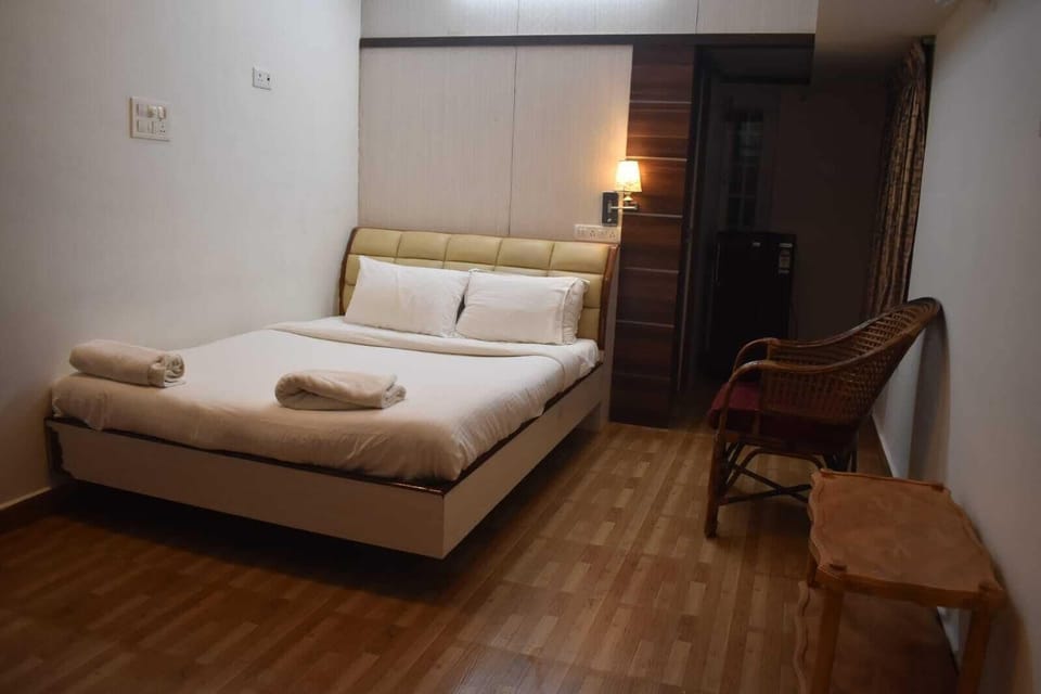 Premium Double Room | Premium bedding, WiFi (free), bed sheets