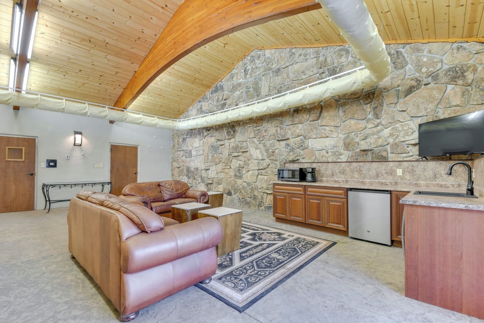 Villa (6 Bedrooms) | Interior