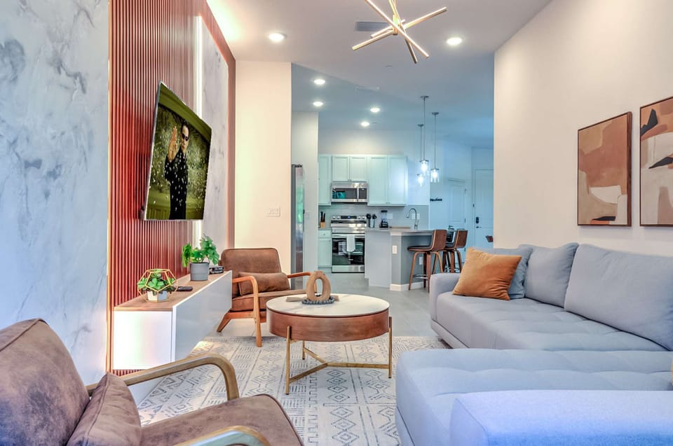 House | 5 bedrooms, high-speed internet