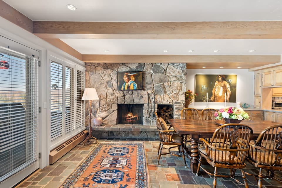 Condo, 3 Bedrooms | Dining