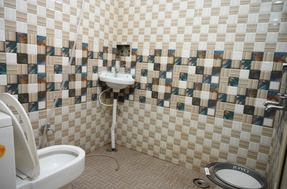 Deluxe Double Room | Bathroom