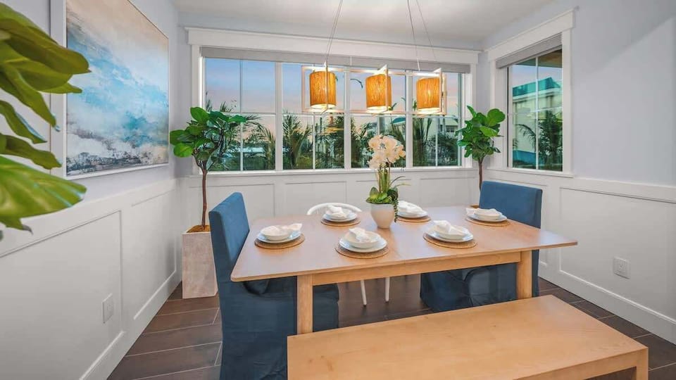 Dining Table for 5