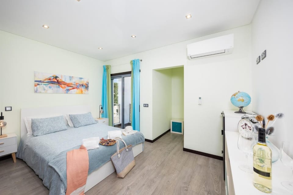 Double bedroom with A/C