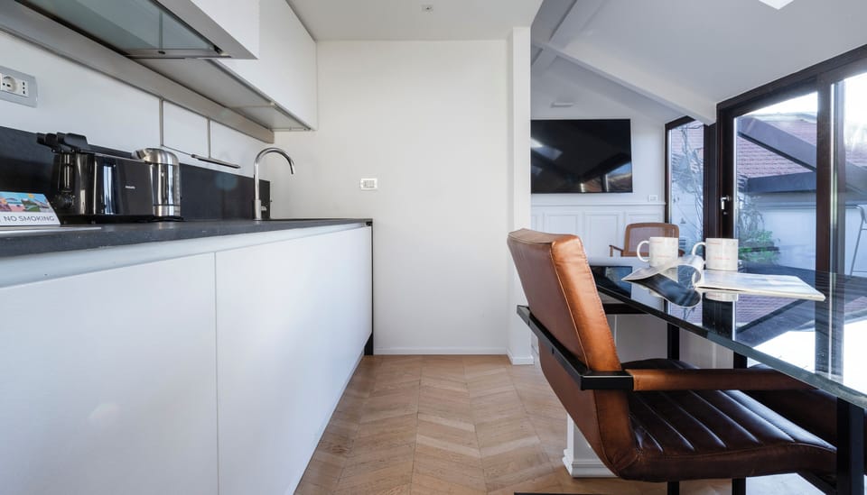 Apartment (1 Bedroom) | Interior