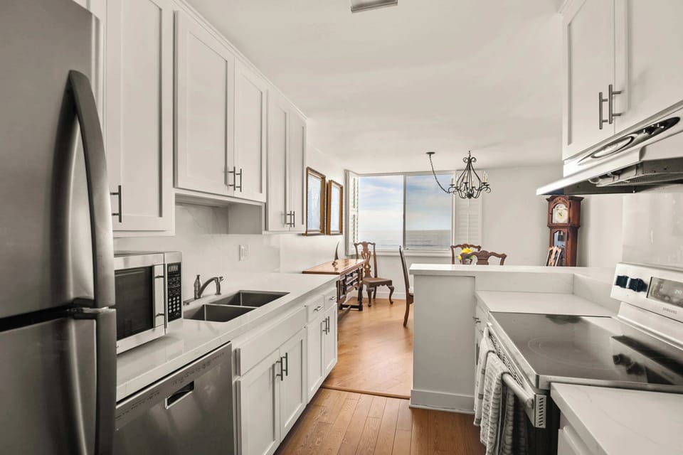 Well-equipped kitchen